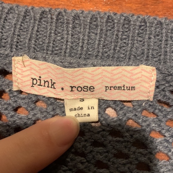 Pink Rose Knitted Sweater - Picture 3 of 3